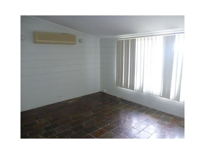 2/14 Casuarina Street, Bowen QLD 4805