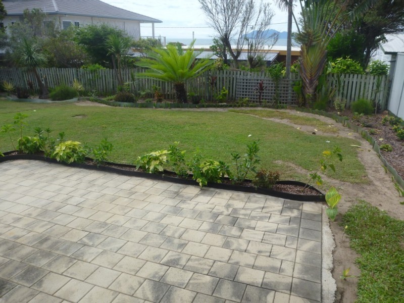 2/14 Casuarina Street, Bowen QLD 4805