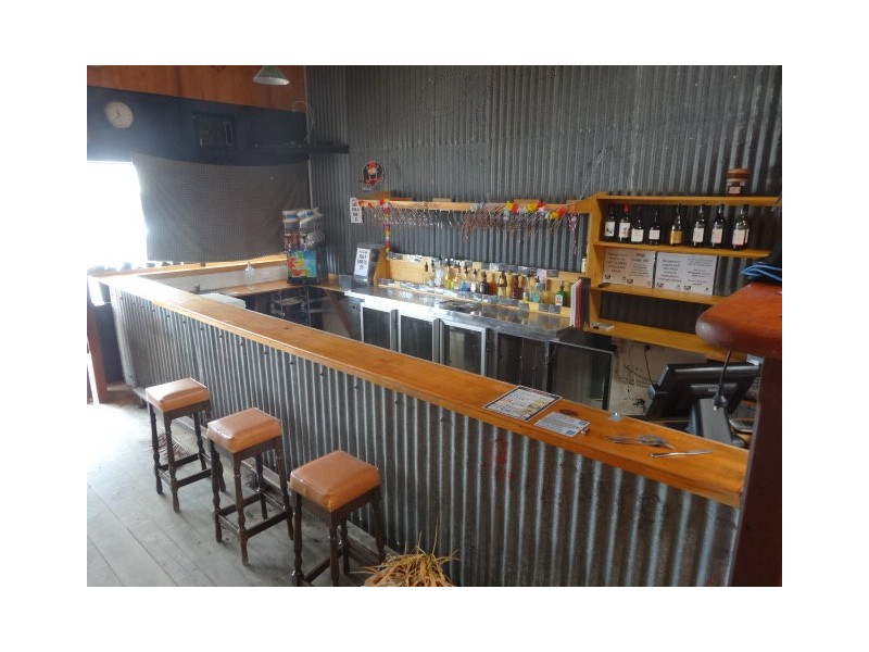 37 Herbert Street, Bowen QLD 4805