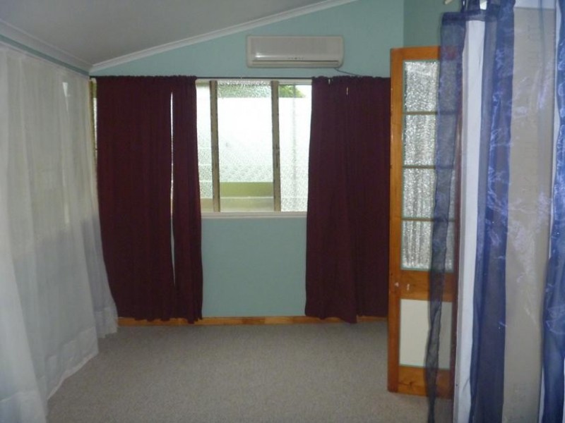 24 Creek Street, Bowen QLD 4805