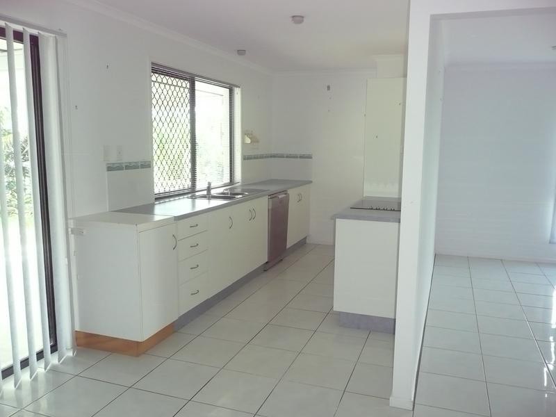 15 Catalina Court, Bowen QLD 4805