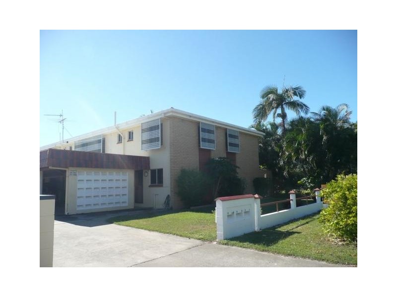 1/4 Dalrymple Street, Bowen QLD 4805