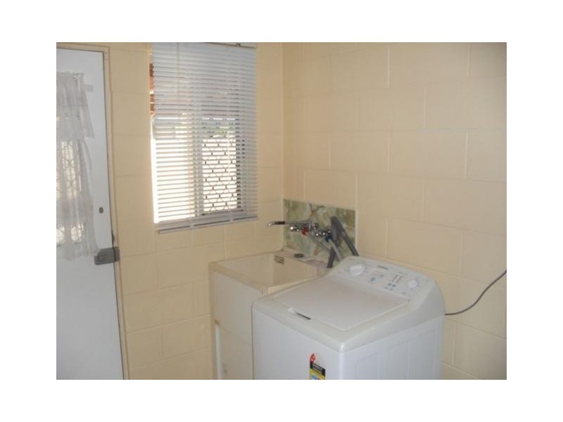 1/4 Dalrymple Street, Bowen QLD 4805