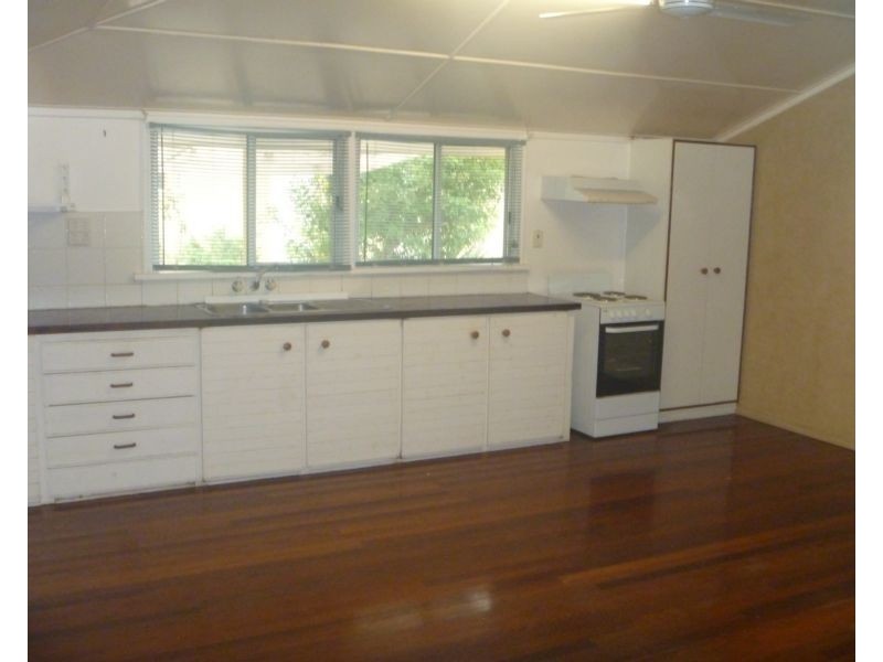 6 Eglington Street, Bowen QLD 4805