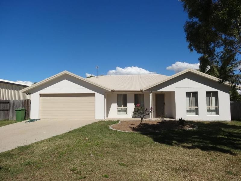 7 Oak Crescent, Bowen QLD 4805
