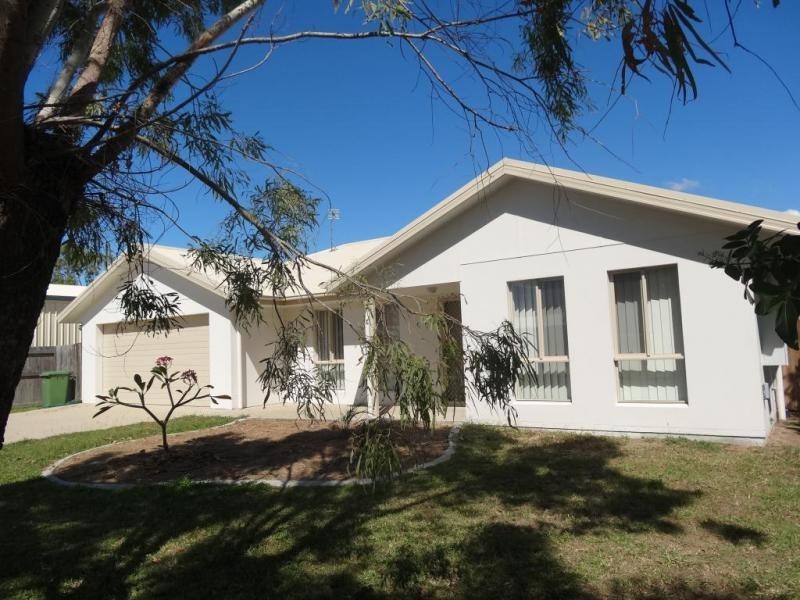 7 Oak Crescent, Bowen QLD 4805