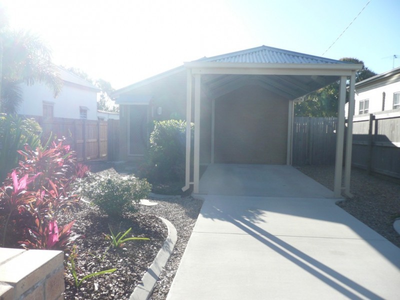 8 Johnston Street, Bowen QLD 4805