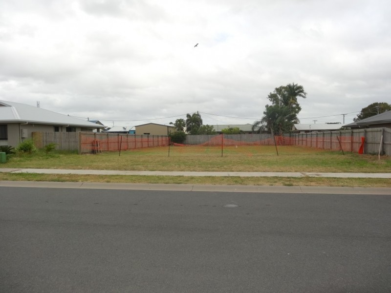 13 Lime Tree Court, Bowen QLD 4805