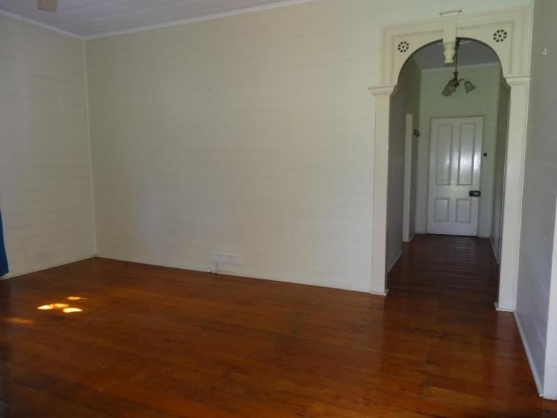 39 Sinclair Street, Bowen QLD 4805