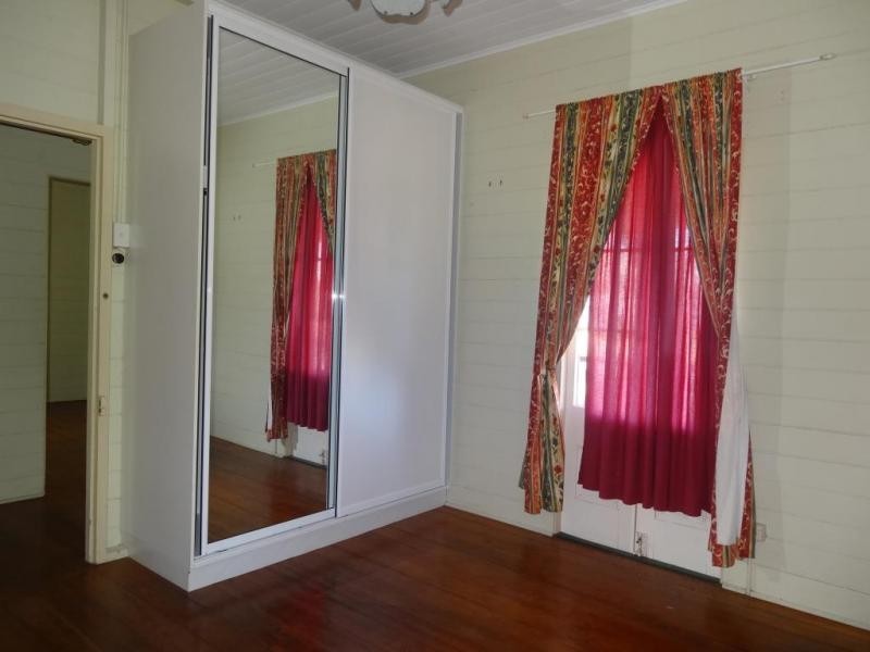 39 Sinclair Street, Bowen QLD 4805