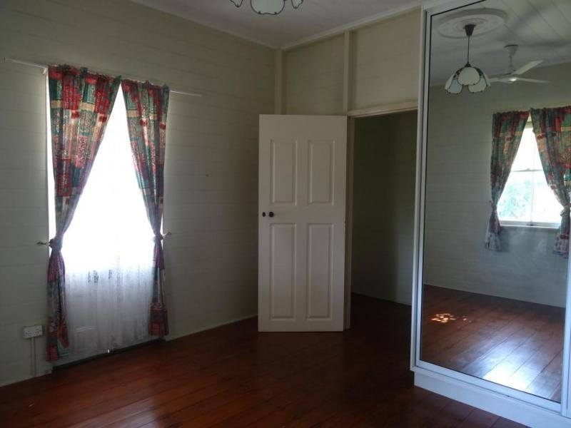 39 Sinclair Street, Bowen QLD 4805