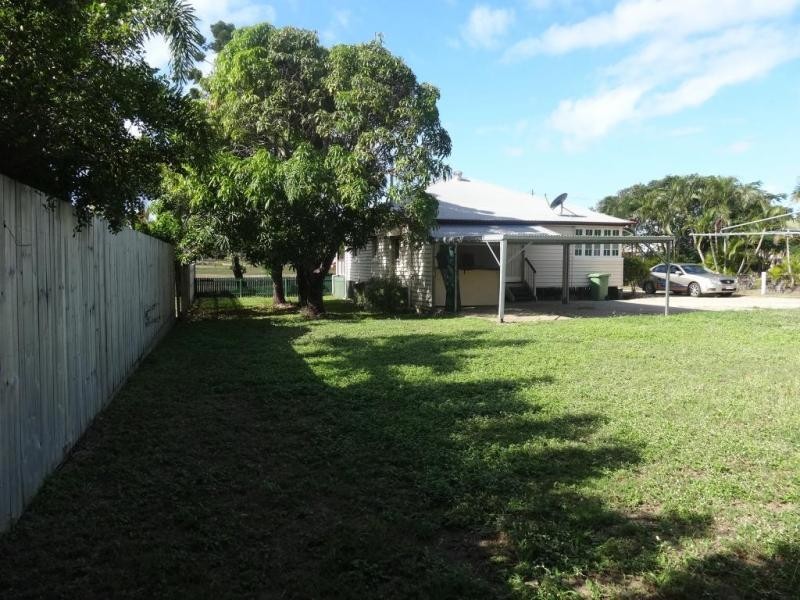 39 Sinclair Street, Bowen QLD 4805