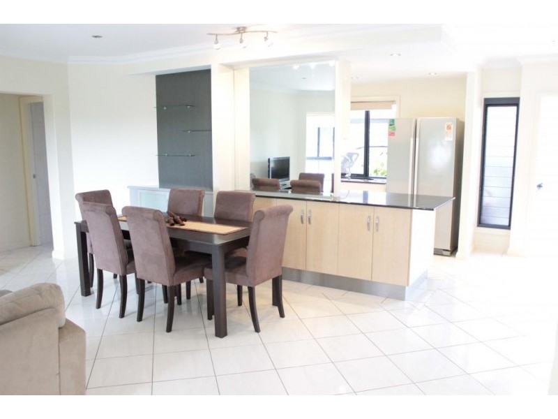 1/101 Herbert Street, Bowen QLD 4805