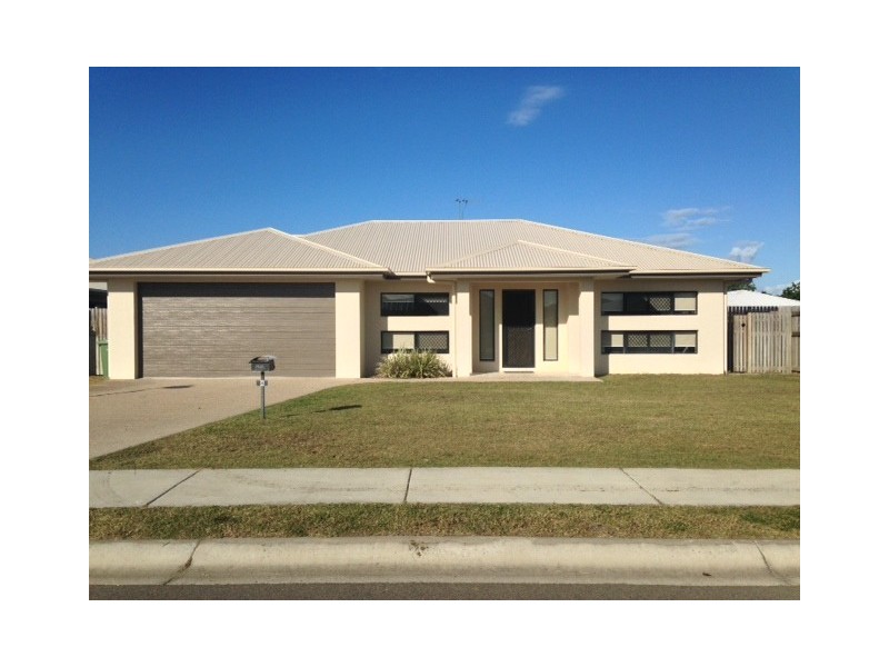 8 COWRIE STREET, Bowen QLD 4805