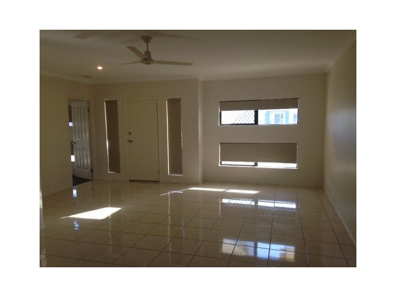 8 COWRIE STREET, Bowen QLD 4805