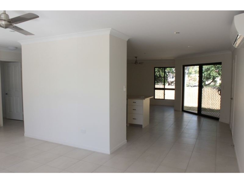 21A Hay Street, Bowen QLD 4805