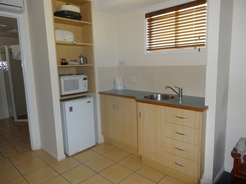 16/2 Pandanus Street, Bowen QLD 4805