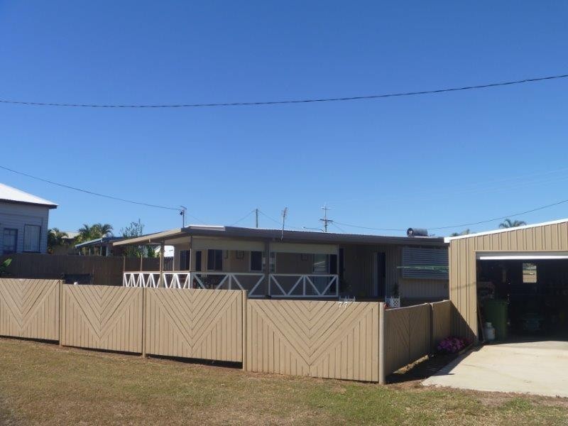 77 Whyte Avenue, Bowen QLD 4805