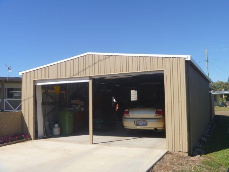 77 Whyte Avenue, Bowen QLD 4805