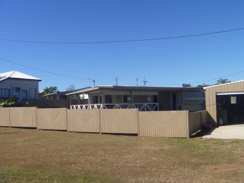 77 Whyte Avenue, Bowen QLD 4805