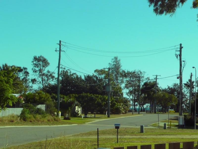 32 Crofton Street, Bowen QLD 4805