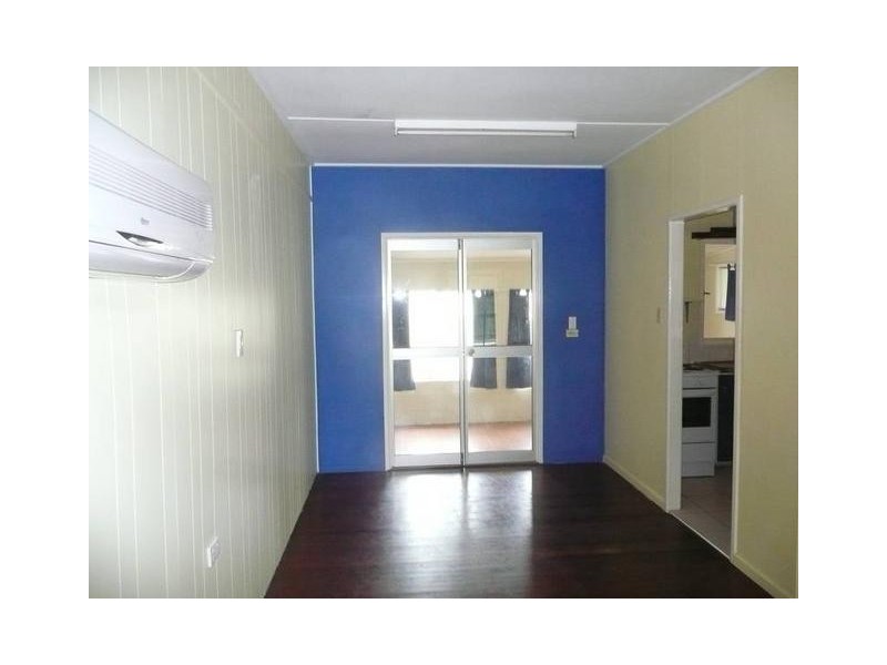 9 Livingstone Street, Bowen QLD 4805