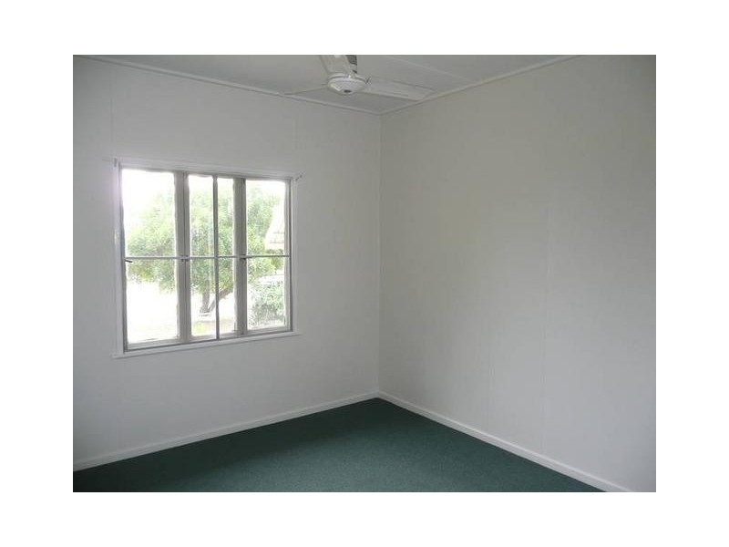 9 Livingstone Street, Bowen QLD 4805