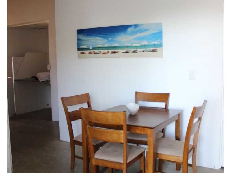 2/8 Pandanus Street, Bowen QLD 4805