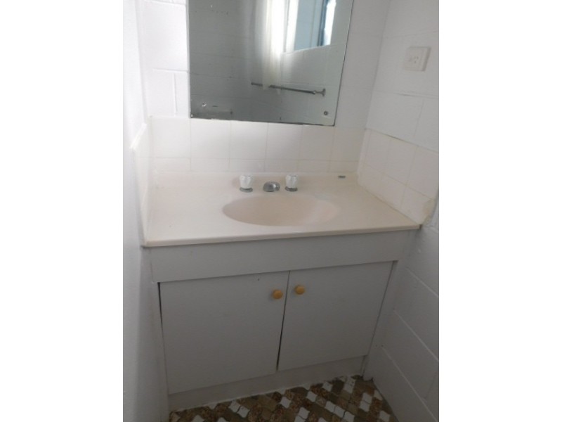 1/17 Casuarina Street, Bowen QLD 4805