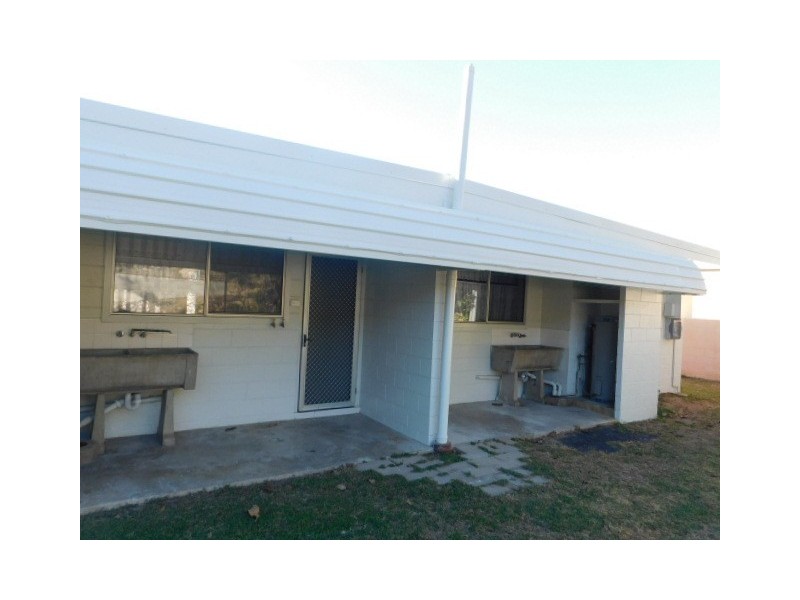 1/17 Casuarina Street, Bowen QLD 4805