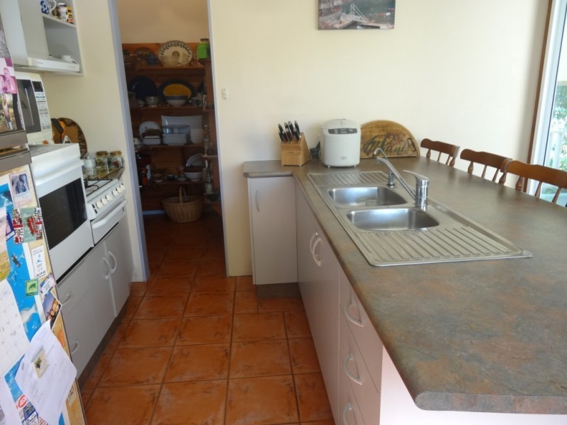 72 Poole Street, Bowen QLD 4805