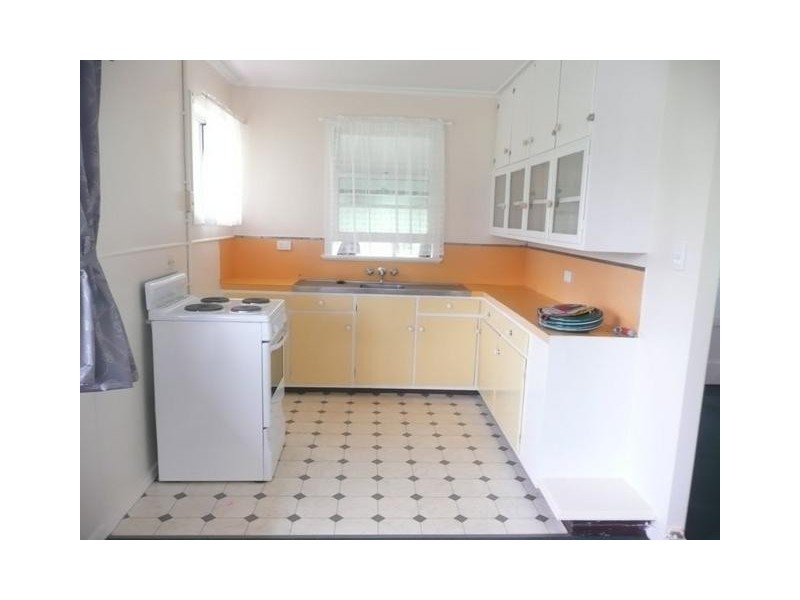 50 Murroona Street, Bowen QLD 4805