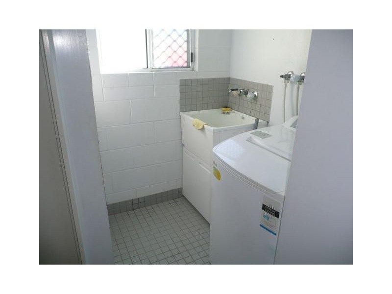 1/108 Herbert Street, Bowen QLD 4805