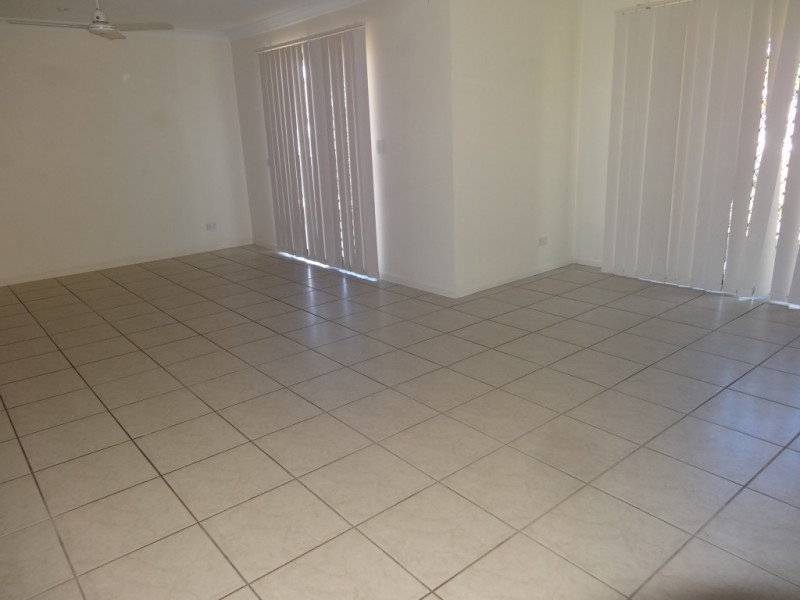 10 Schilling Court, Bowen QLD 4805