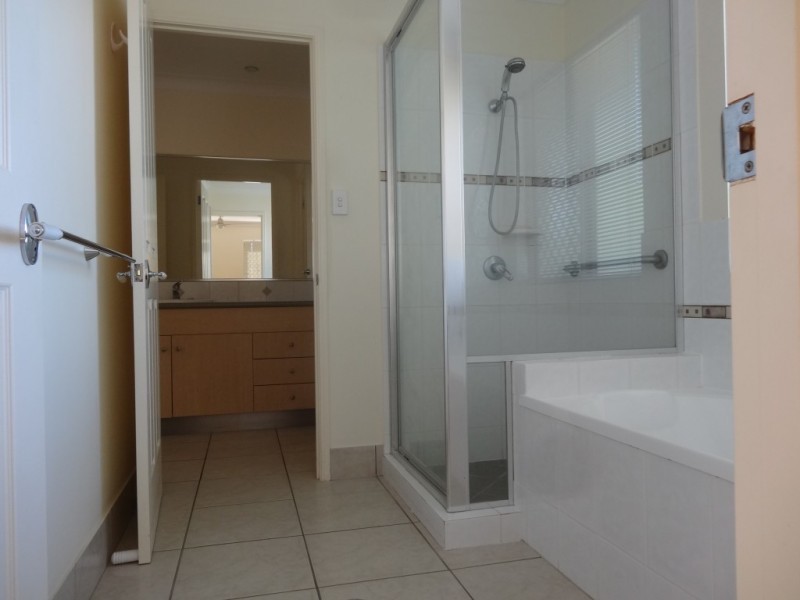 10 Schilling Court, Bowen QLD 4805