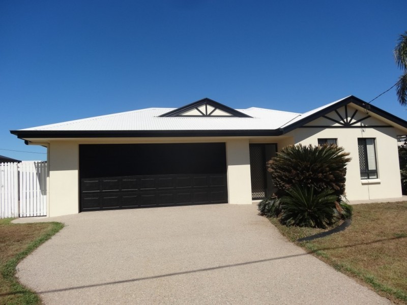10 Schilling Court, Bowen QLD 4805