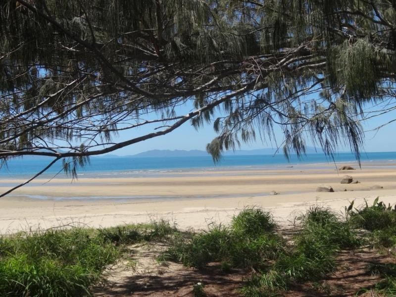 9 Bluewater Parade, Bowen QLD 4805