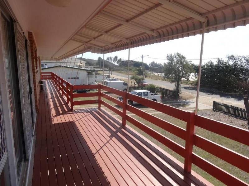 9 Bluewater Parade, Bowen QLD 4805