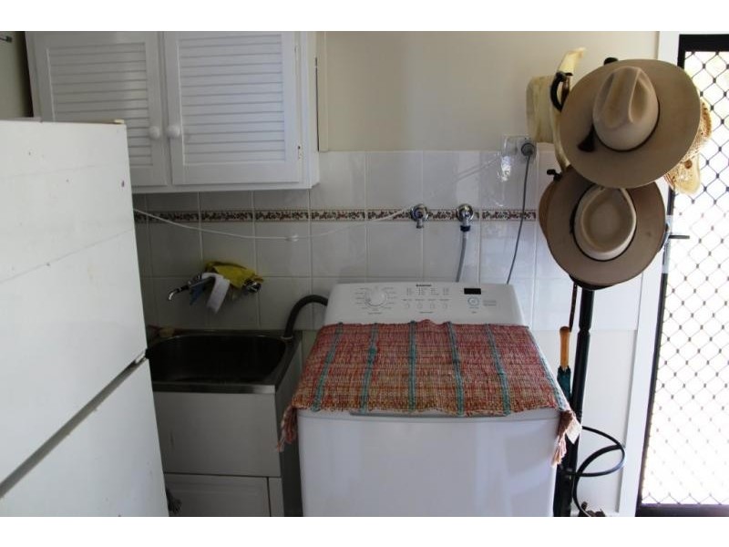 16 Field Street, Bowen QLD 4805