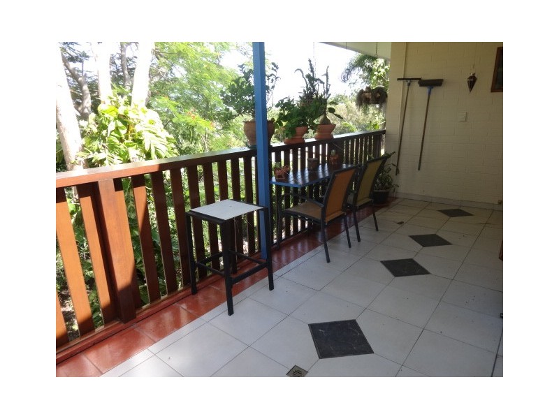 69 Hillview Road, Bowen QLD 4805