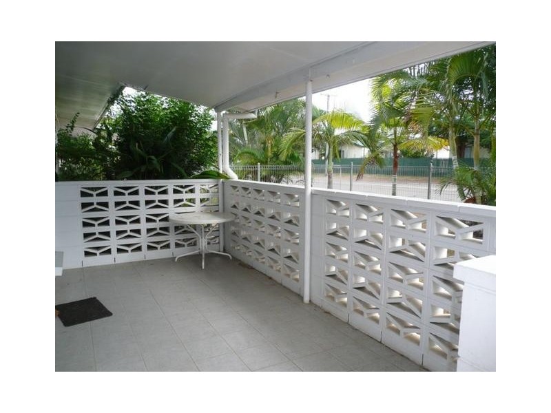 2/91 Horseshoe Bay Road, Bowen QLD 4805