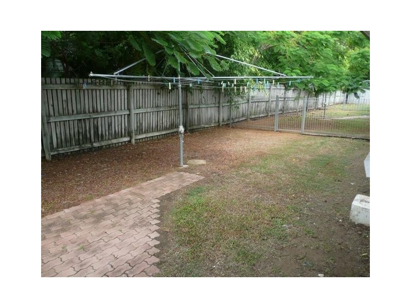2/91 Horseshoe Bay Road, Bowen QLD 4805