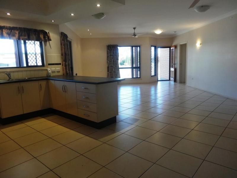 2 McDonnell Place, Bowen QLD 4805