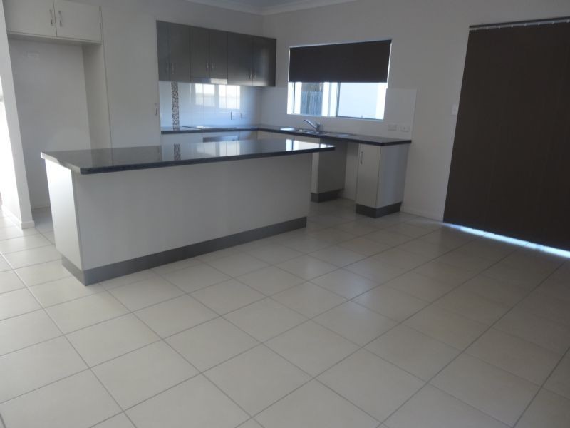 22 Seabreeze Crescent, Bowen QLD 4805