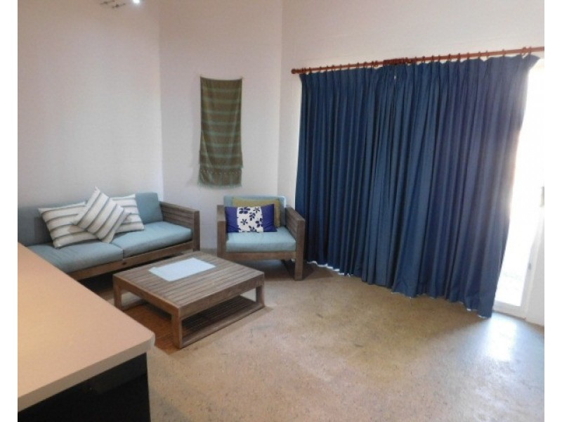 4/8 Pandanus Street, Bowen QLD 4805