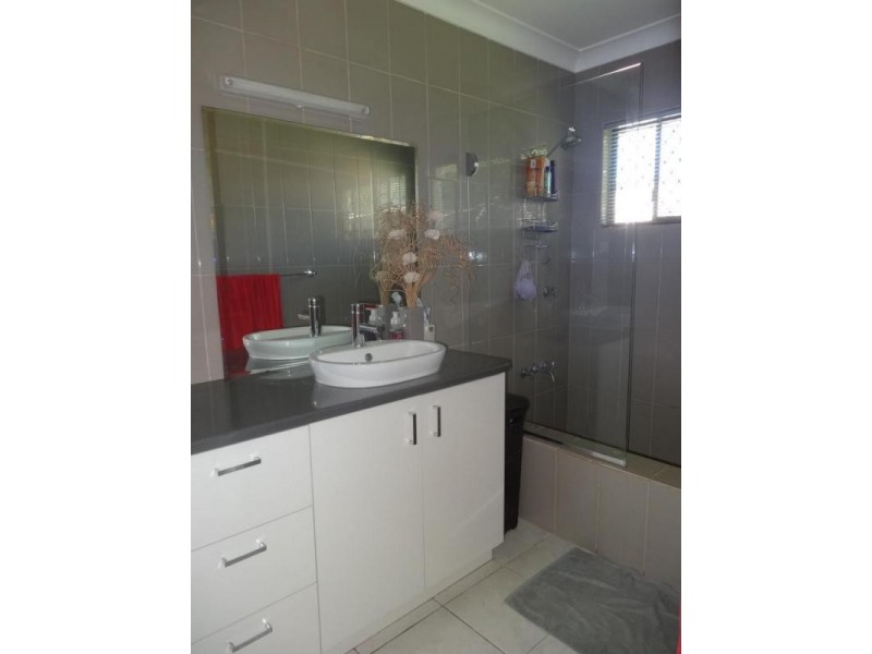 4 Rodney Street, Bowen QLD 4805