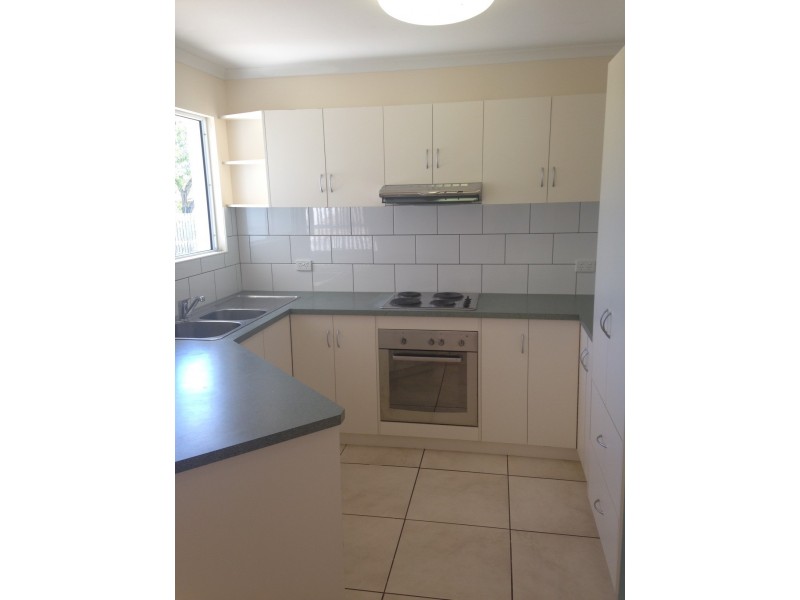 4 Allan Place, Bowen QLD 4805