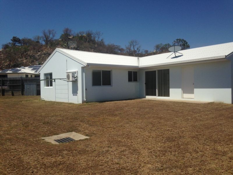 4 Allan Place, Bowen QLD 4805
