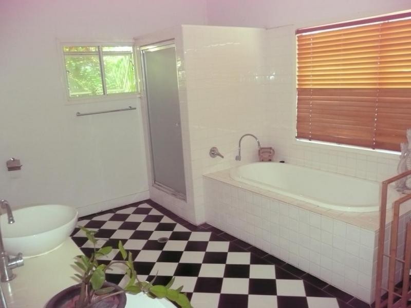 64 Powell Street, Bowen QLD 4805