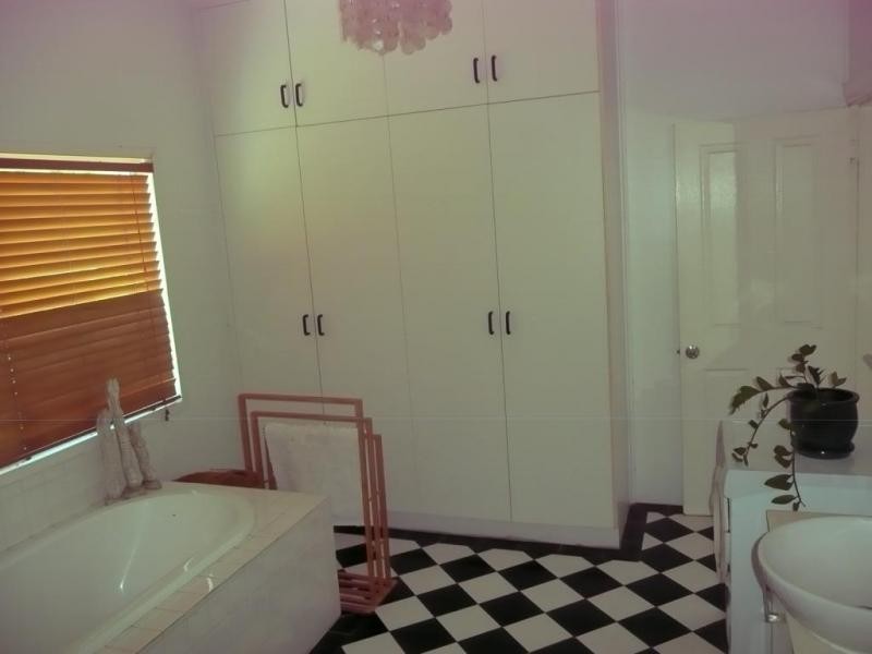 64 Powell Street, Bowen QLD 4805